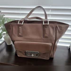 Marc by Marc Jacob 100% Leather Tote handbag.